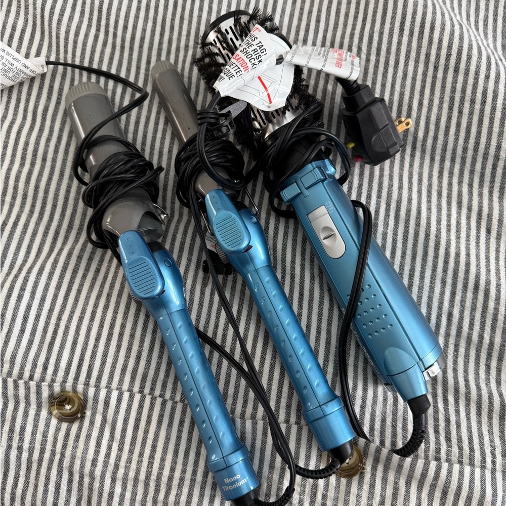 Babybliss nano titanium  Hair Styling Tools Set 1”, 1 1/2”, round drying brush